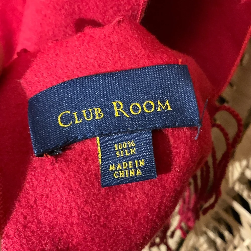 💯 Silk Scarf 🧣 Club Room